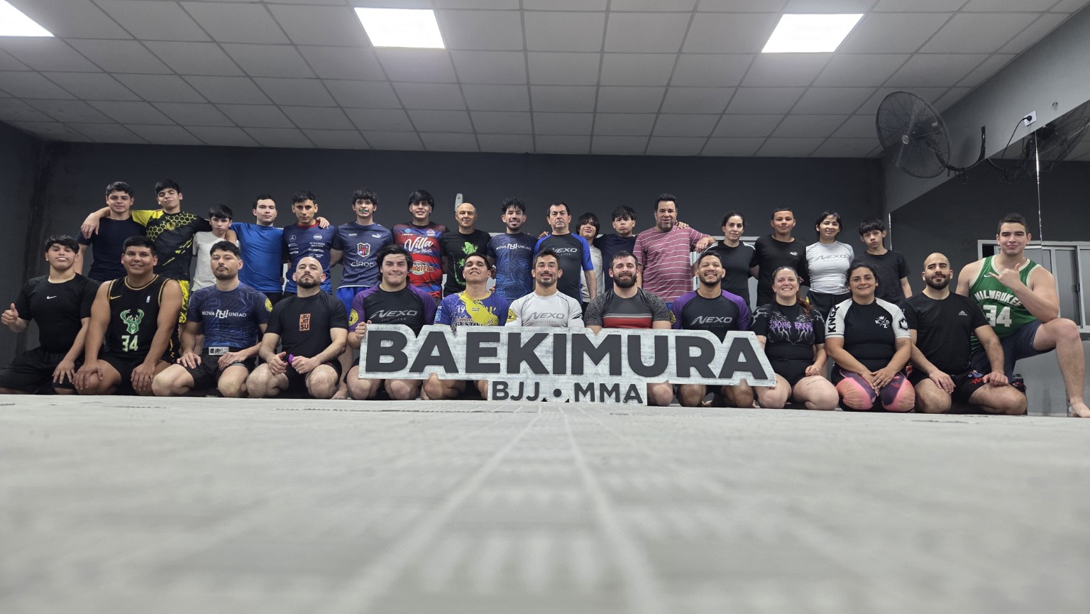 Clase de grappling en Baekimura